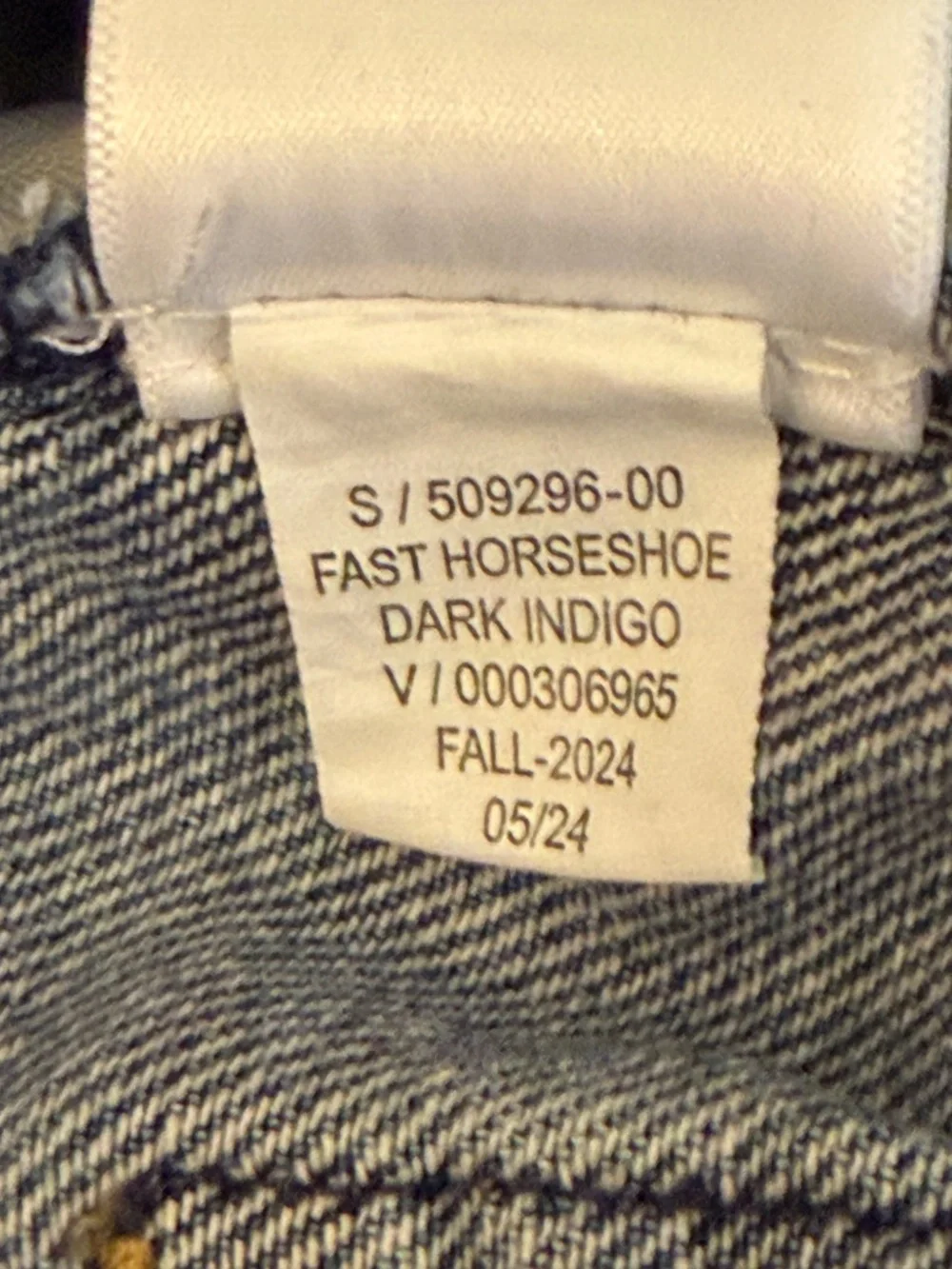 GAP 100% Cotton Hi Rise Horseshoe Jeans 27/4 Short Indigo Re-Posh Excel. Cond.